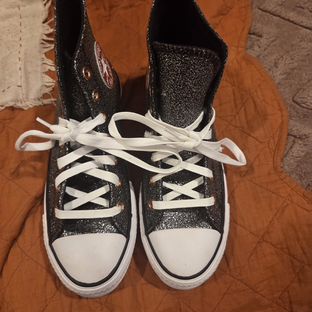 Converse Glittery Black and White Sneakers.Brand New..